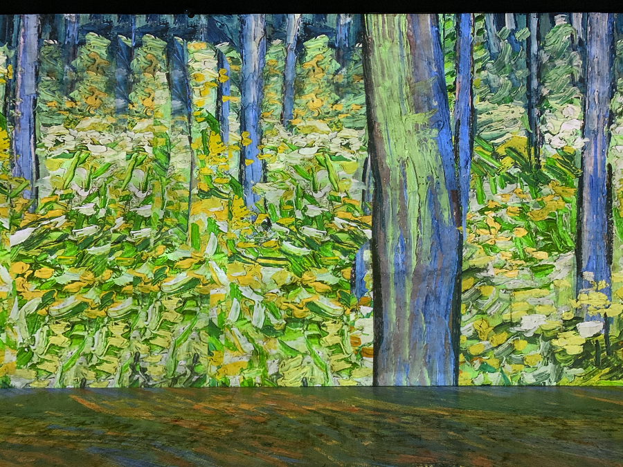 빛의 벙커 고흐 미디어 아트-'숲을 산책하는 남녀 이야기'