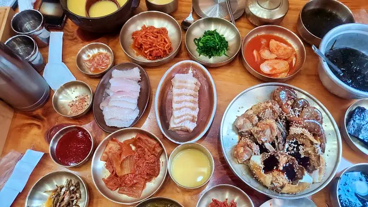 박원숙의 같이삽시다 인동초 막걸리, 홍어삼합, 간장 꽃게장, 새우장, 돼지고기 수육 럭셔리 한상 목포 맛집