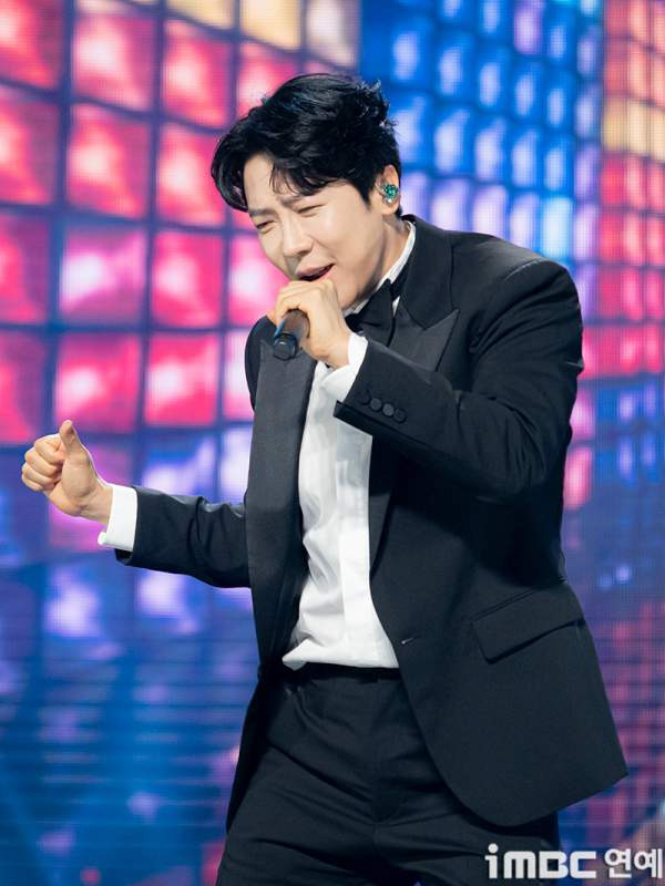 에녹 트로트가수 전향