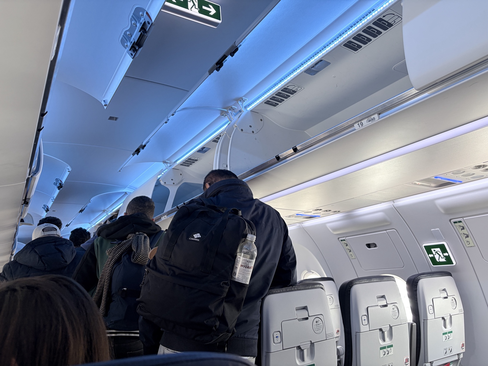 로마-피우미치노-KL1602-A321neo-기내