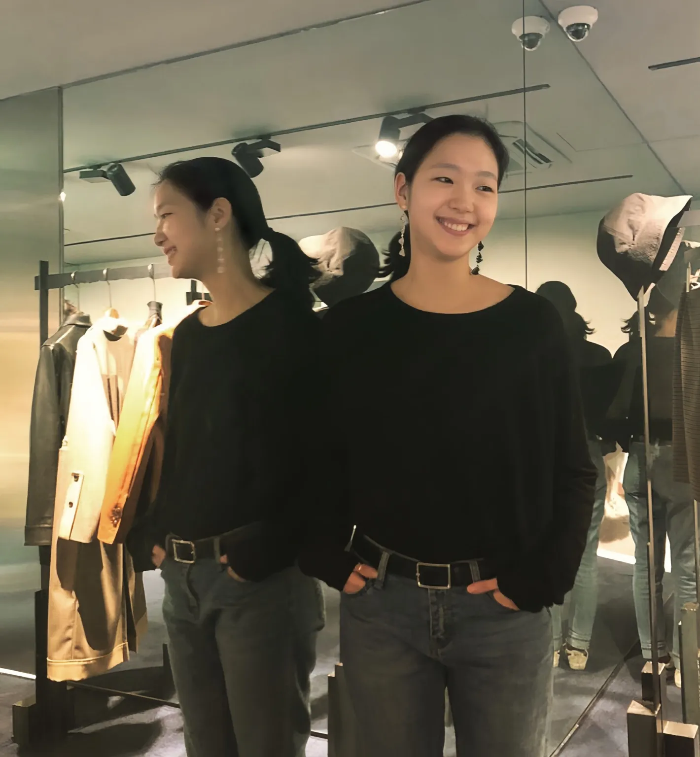 김고은&#44; 김고은 왓츠인마이백&#44; 왓츠 인 마이 백&#44; 김고은 가방&#44; 샤넬 22백&#44; 샤넬 앰버서더&#44; 김고은 패션&#44; 김고은 스타일&#44; 내추럴 시크&#44; 셀럽 스타일&#44; 여자 연예인 가방