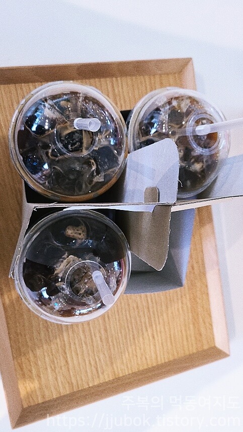 핀스커피-아이스-아메리카노