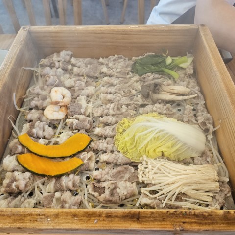 편백찜 음식 사진