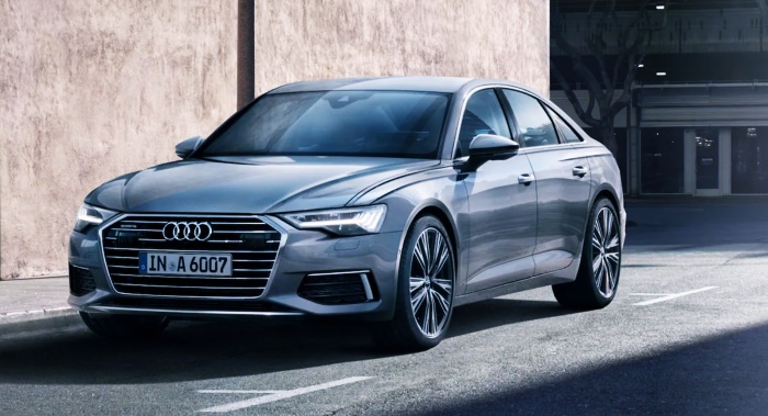 주차된-A6-승용차