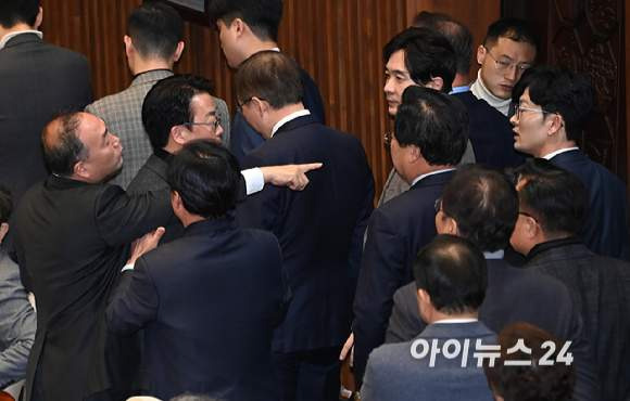 박충권 정치 경력