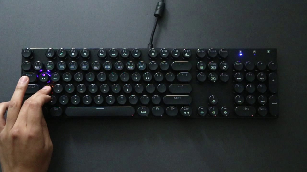 Logitech K840 게이밍 키보드
