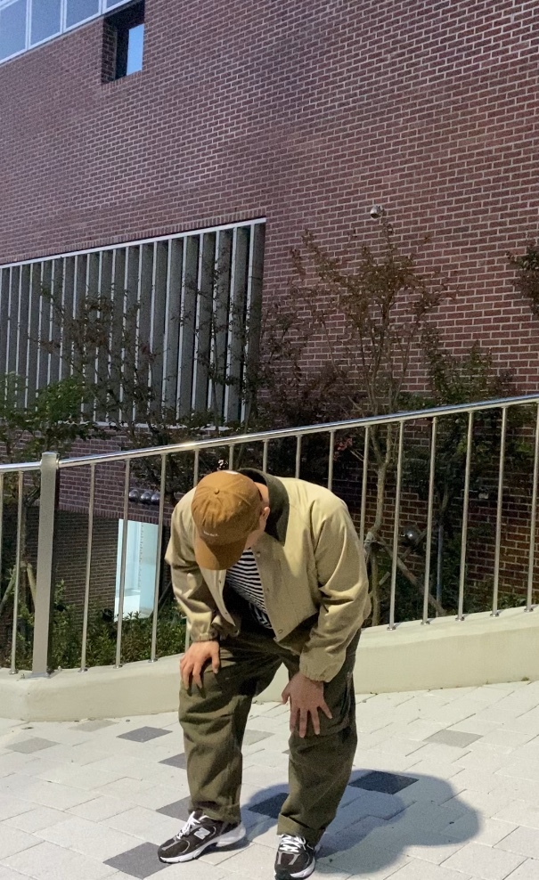 데일리룩(오뭘입)나이키 just do it 볼캡, 그레이휴사파리자켓, 프리즘웍스카고바지, 뉴발 MR530CL, 빈티지패션, 데일리룩, 남자데일리코디, 남자데일리패션, ootd