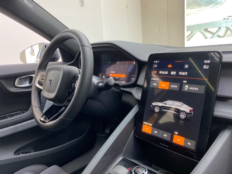 전기차-보조금-폴스타-내부