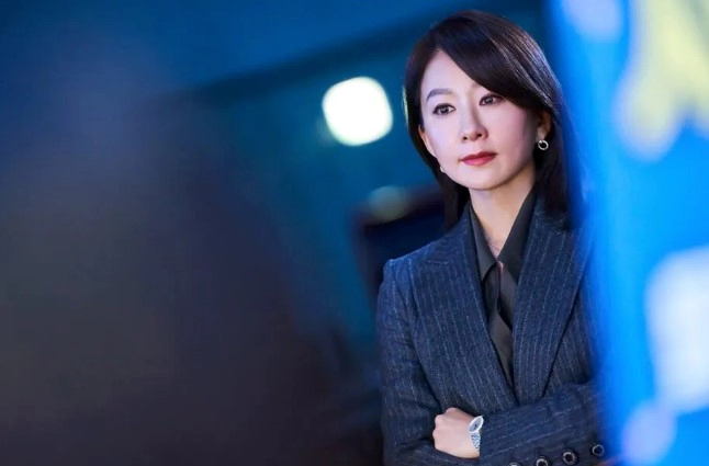 퀸메이커 황도희(김희애)