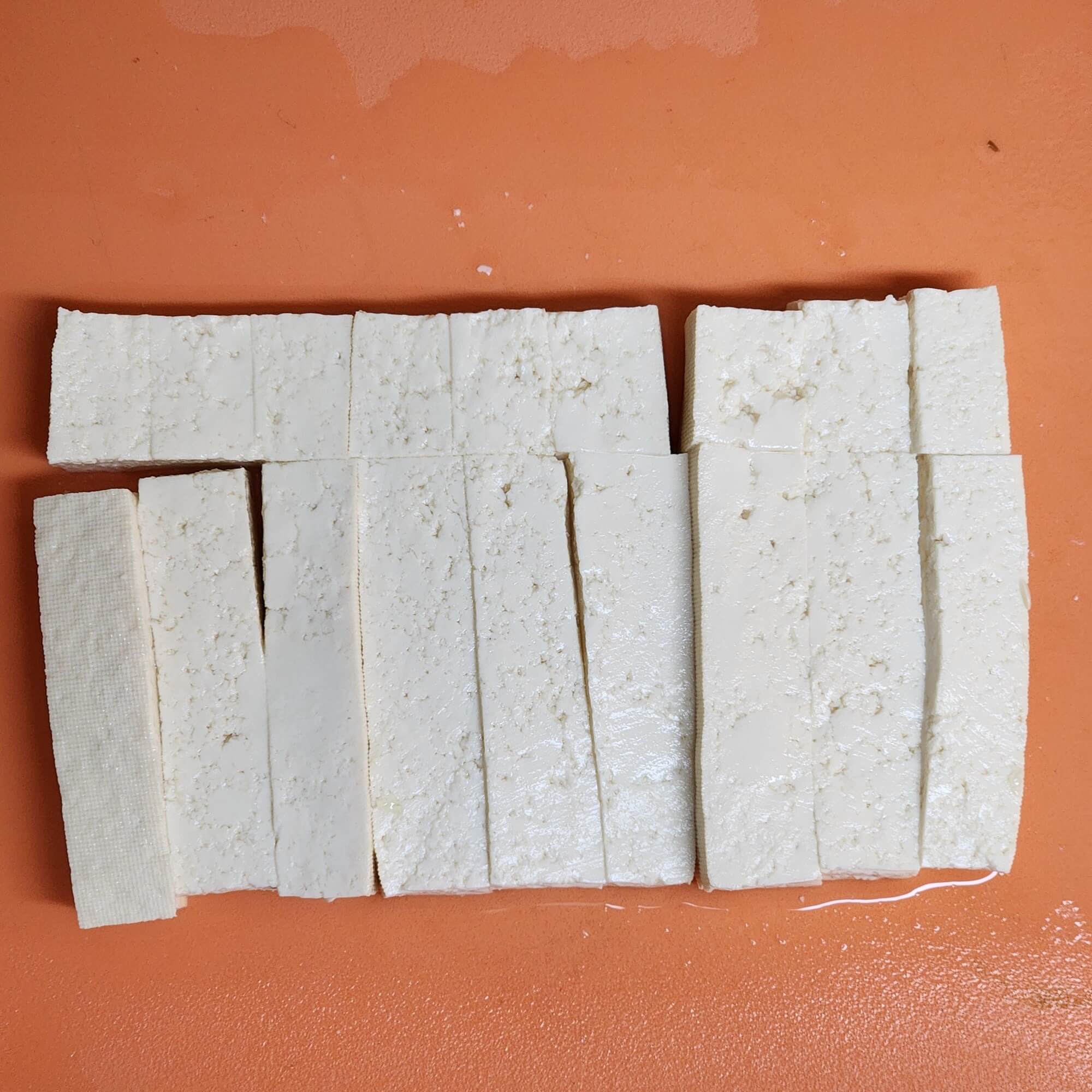 데친 두부 자른 모습 요리 두부 양배추롤