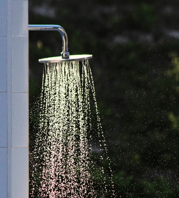 찬물 샤워, 여름밤 숙면 방해? 건강하게 더위 이기는 법