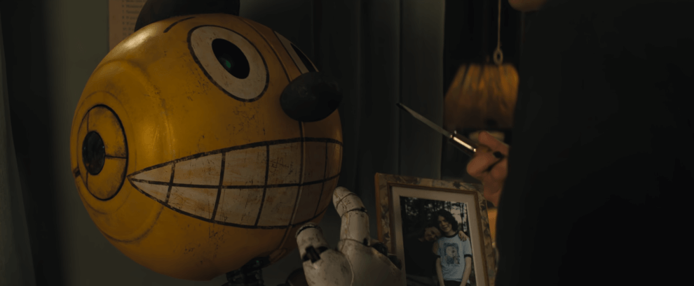 영화-일렉트릭-스테이트