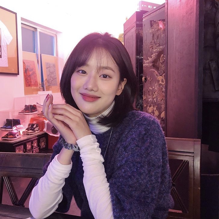 에이프릴 이나은 움짤