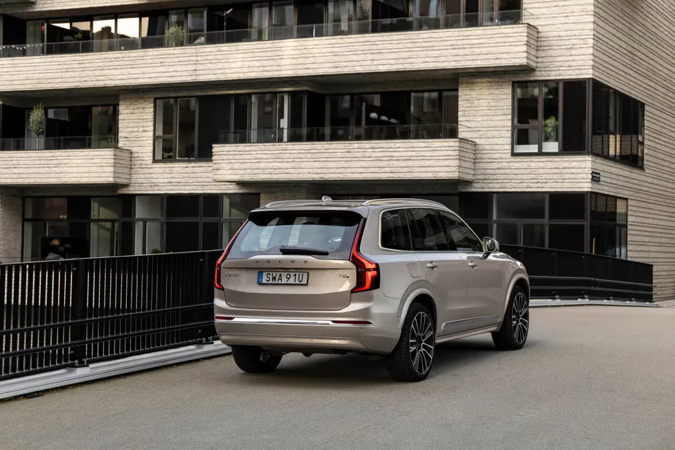볼보 XC90 이미지