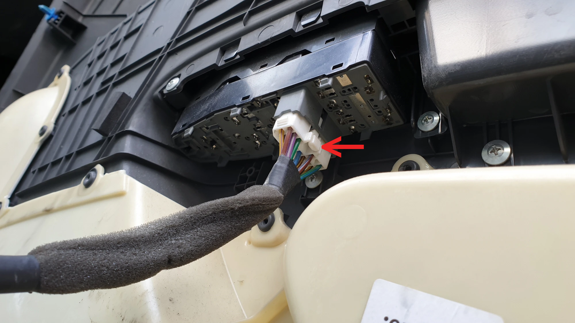 윈도우 스위치 전원 잭 빼는 방향