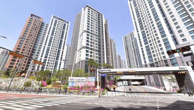 평촌 아이파크자이 아파트 입구 사진