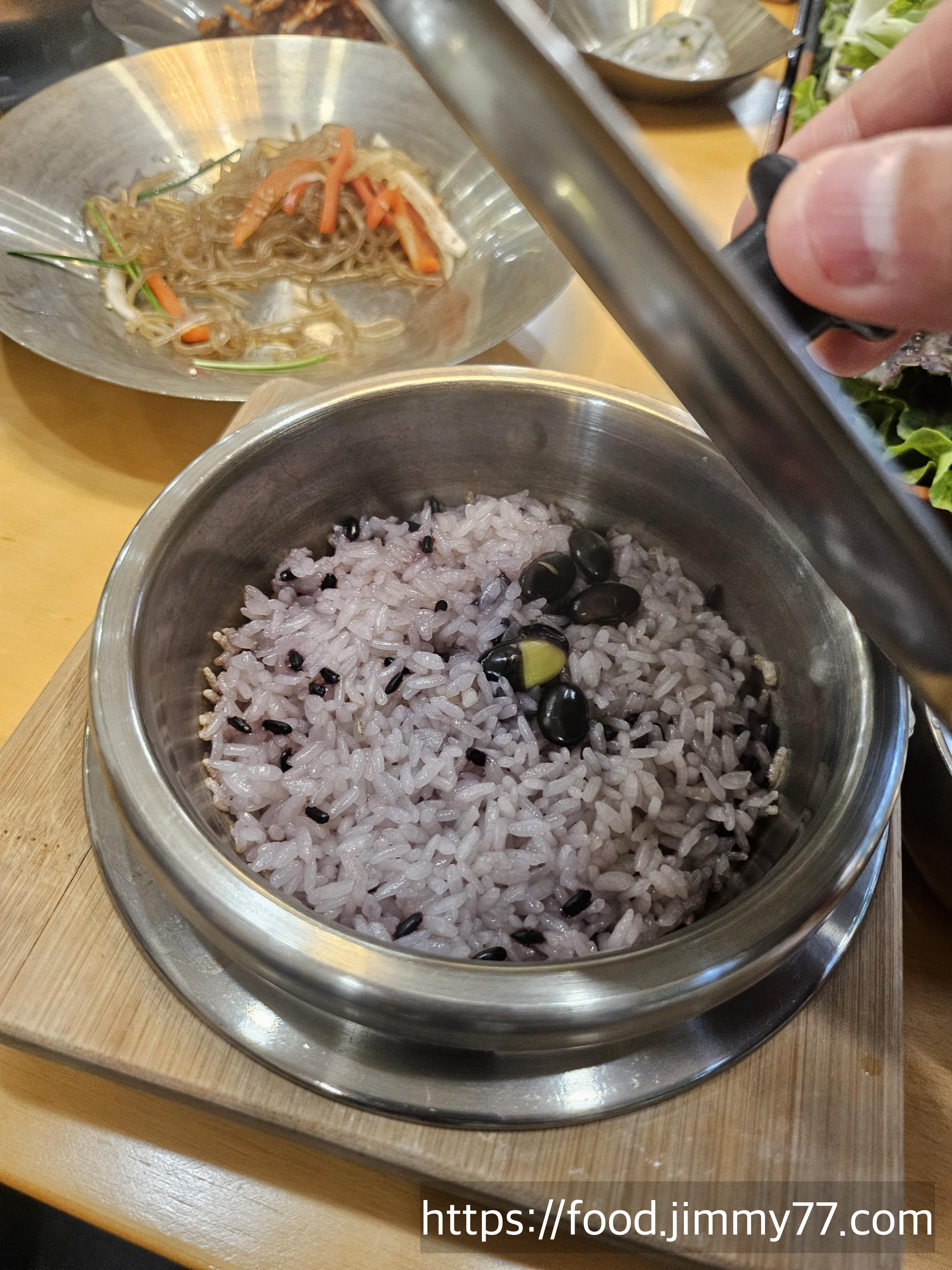 북한산 우렁쌈밥