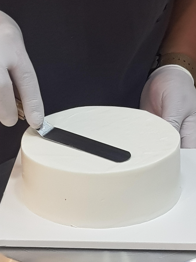 동물성 생크림의 깔끔한 아이싱