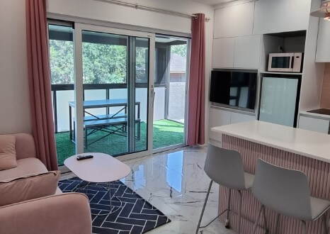 꽃들의 물감찾기 펜션