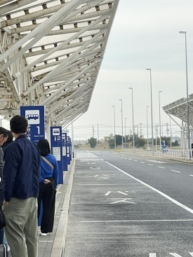 Airport Bus Stop 공항버스 승강장