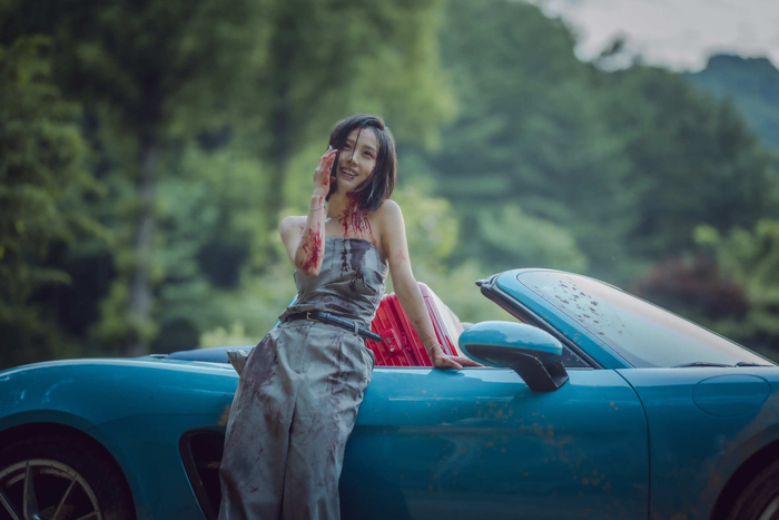 여자는 사라집니다.