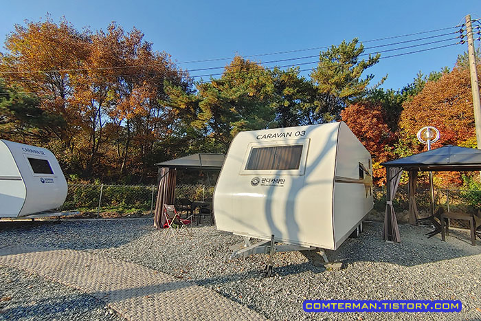 금산 만악리 수목원 오토캠핑장 카라반