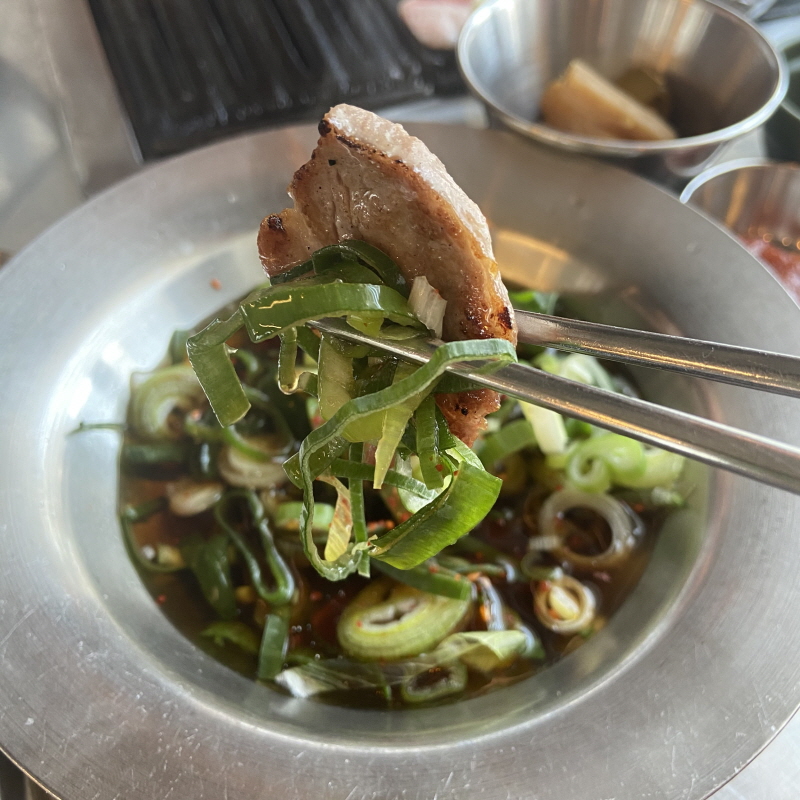 서울 약수동 미슐랭 맛집 금돼지식당 식사 후기