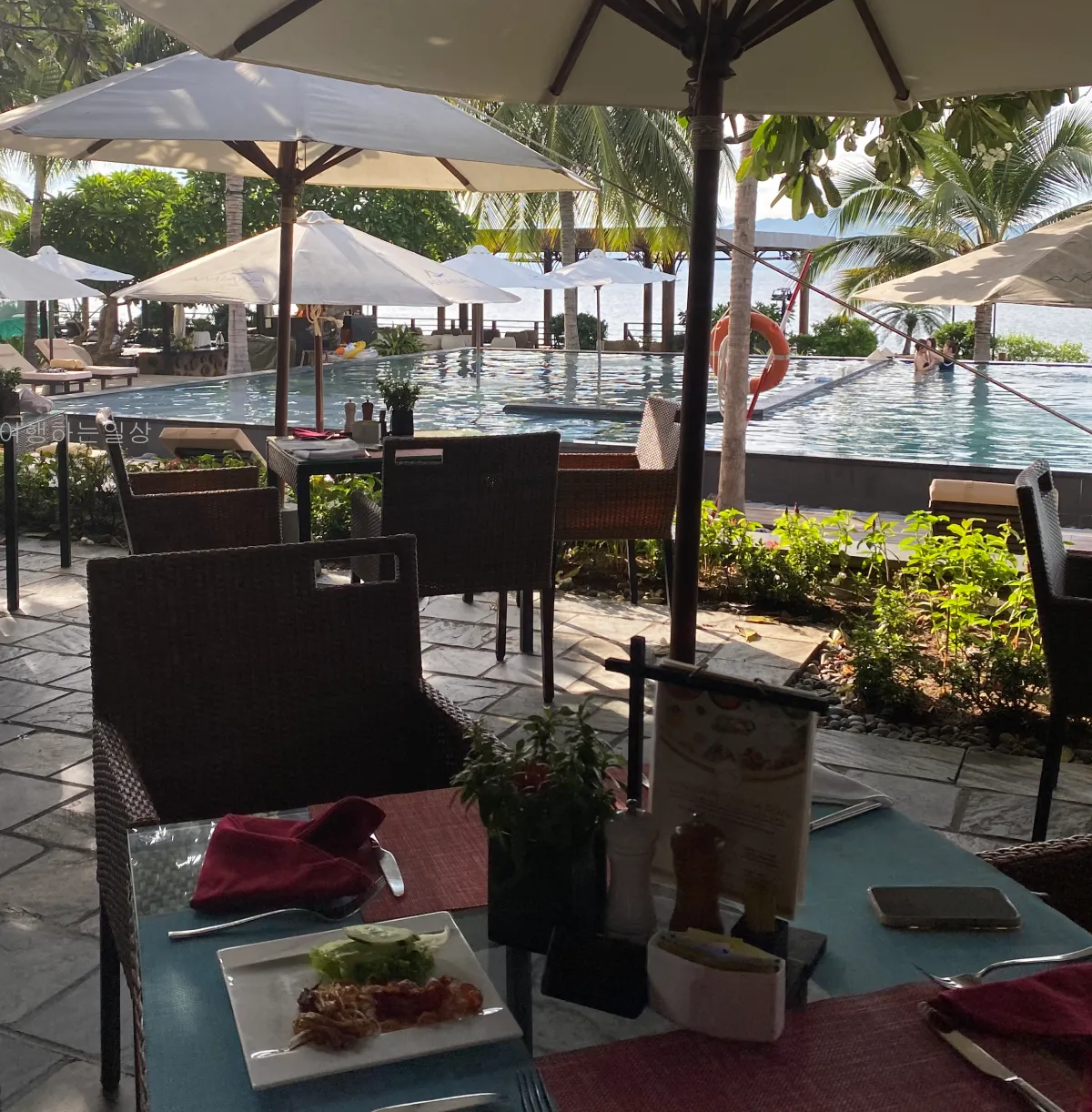 베트남-나트랑-아미아나리조트-조식-후기-꼭-먹어봐야하는-음식-추천(반세오,쌀국수,과일-등)