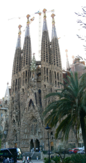 바르셀로나를 상징하는 미완성 성당, 사그라다 파밀리아
