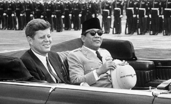 국빈 방문 중인 존 F 케네디