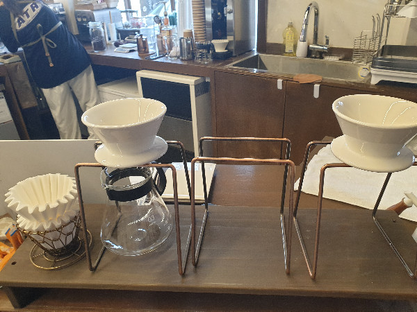 우든버러 전남대 카페: 광주 로스터리 카페에서 에스프레소 한 잔_추출 도구