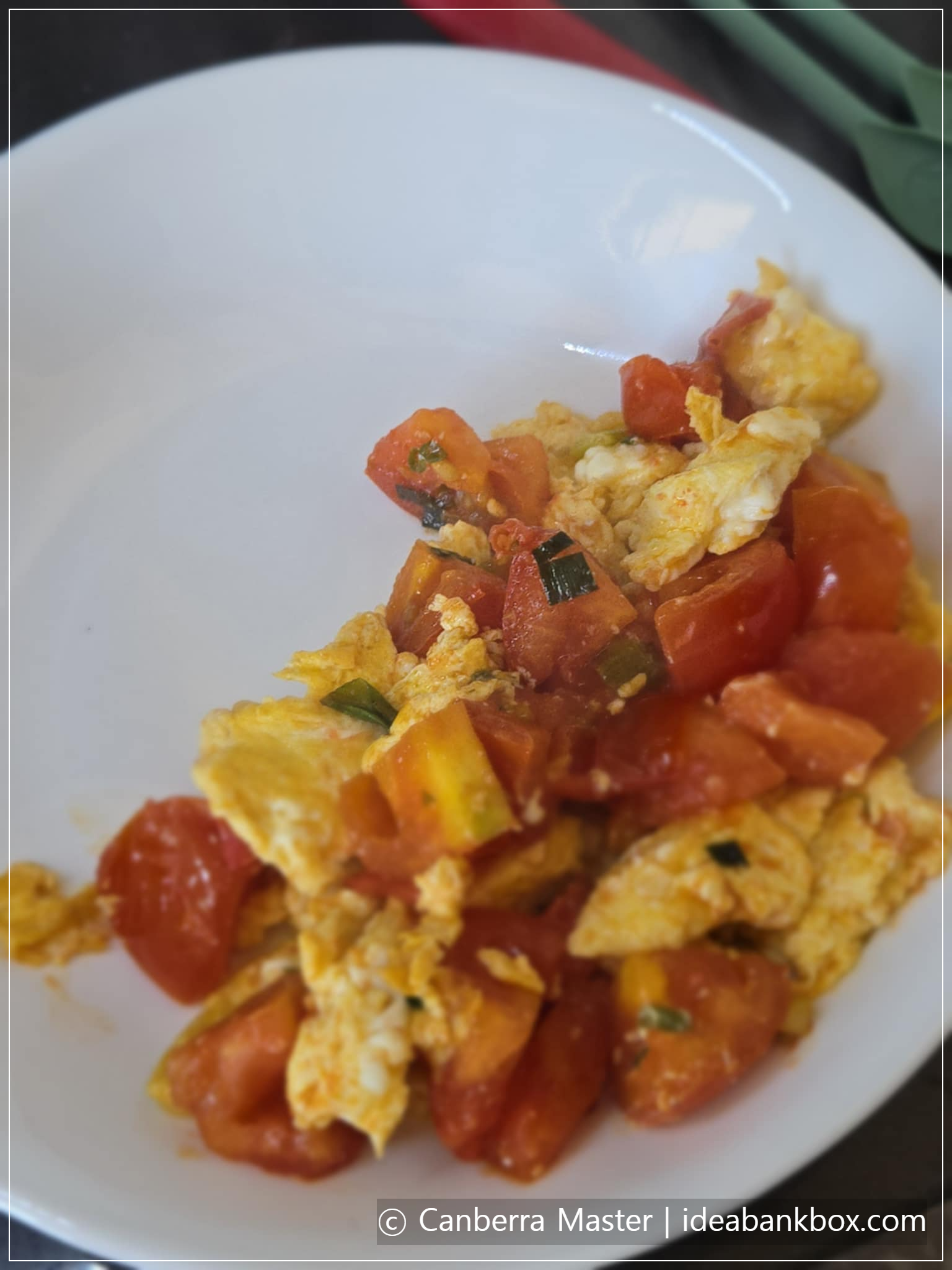 접시 한쪽으로 담아주기