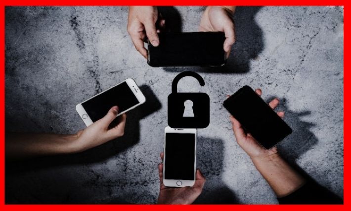 &amp;quot;스마트폰 사용자들의 개인정보 유출과 해킹 위험을 상징하는 자물쇠 이미지&amp;quot;