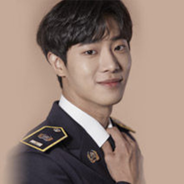 경찰수업 인물 관계도