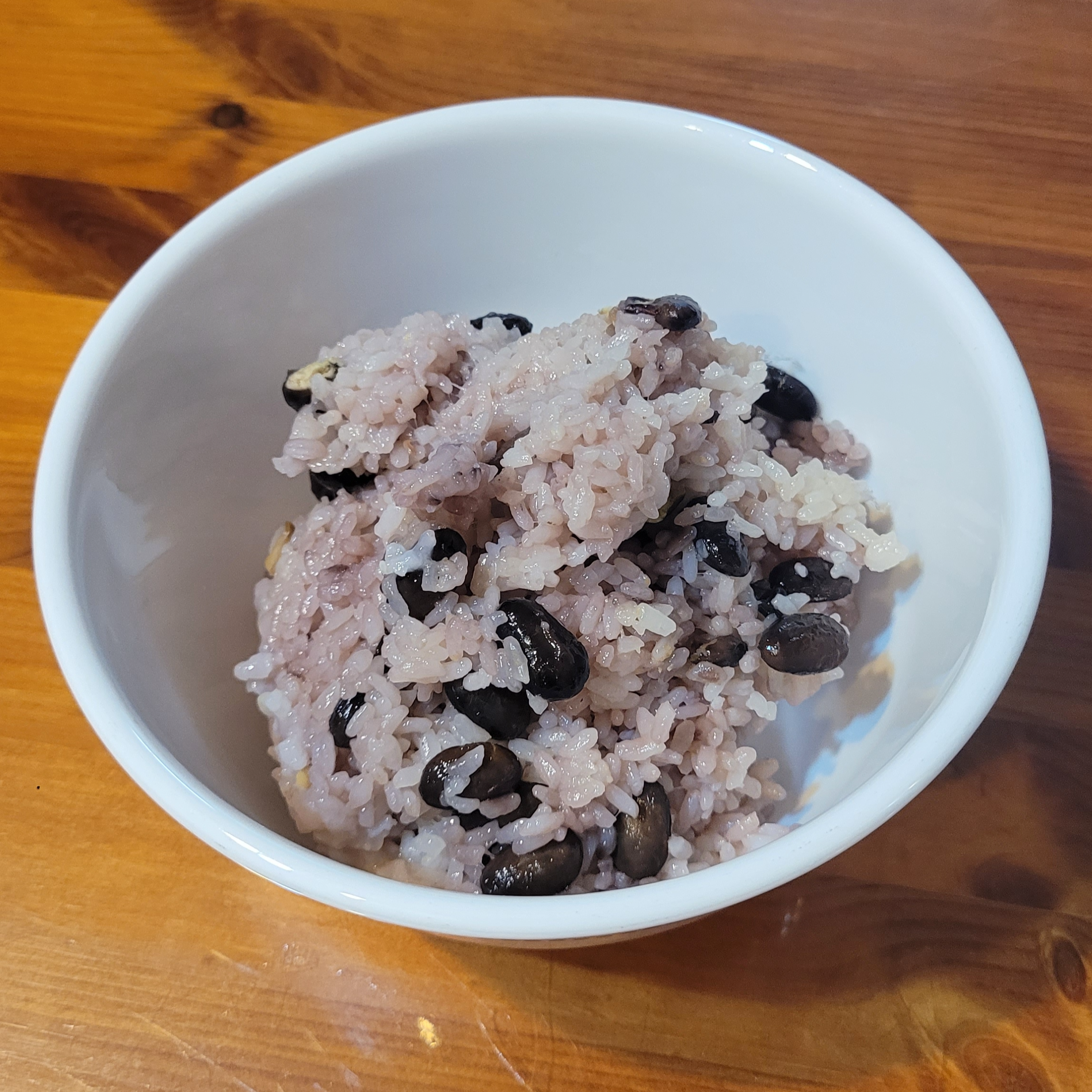 냉면기-검정콩밥-두 공기