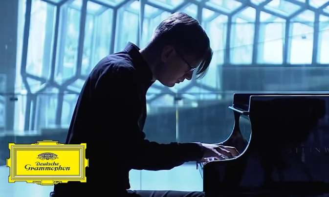 한강 플레이리스트, Philip Glass - Étude No.5
