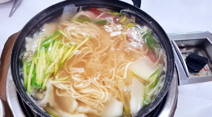 소문의맛집 시원한 박속낙지탕과 낙지볶음 태안 맛집 추천