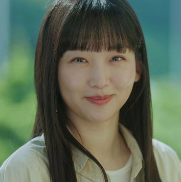 백윤영 역(진기주 배우)