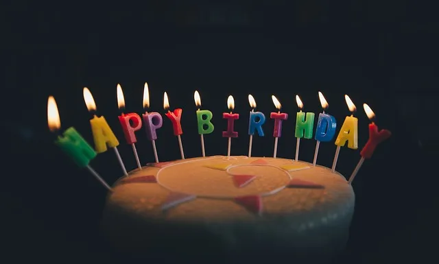 움직이는 생일 축하 문구 이미지 꽃다발_1