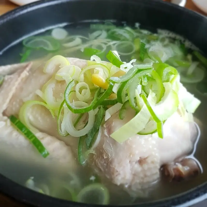 초복에-먹는-삼계탕-사진