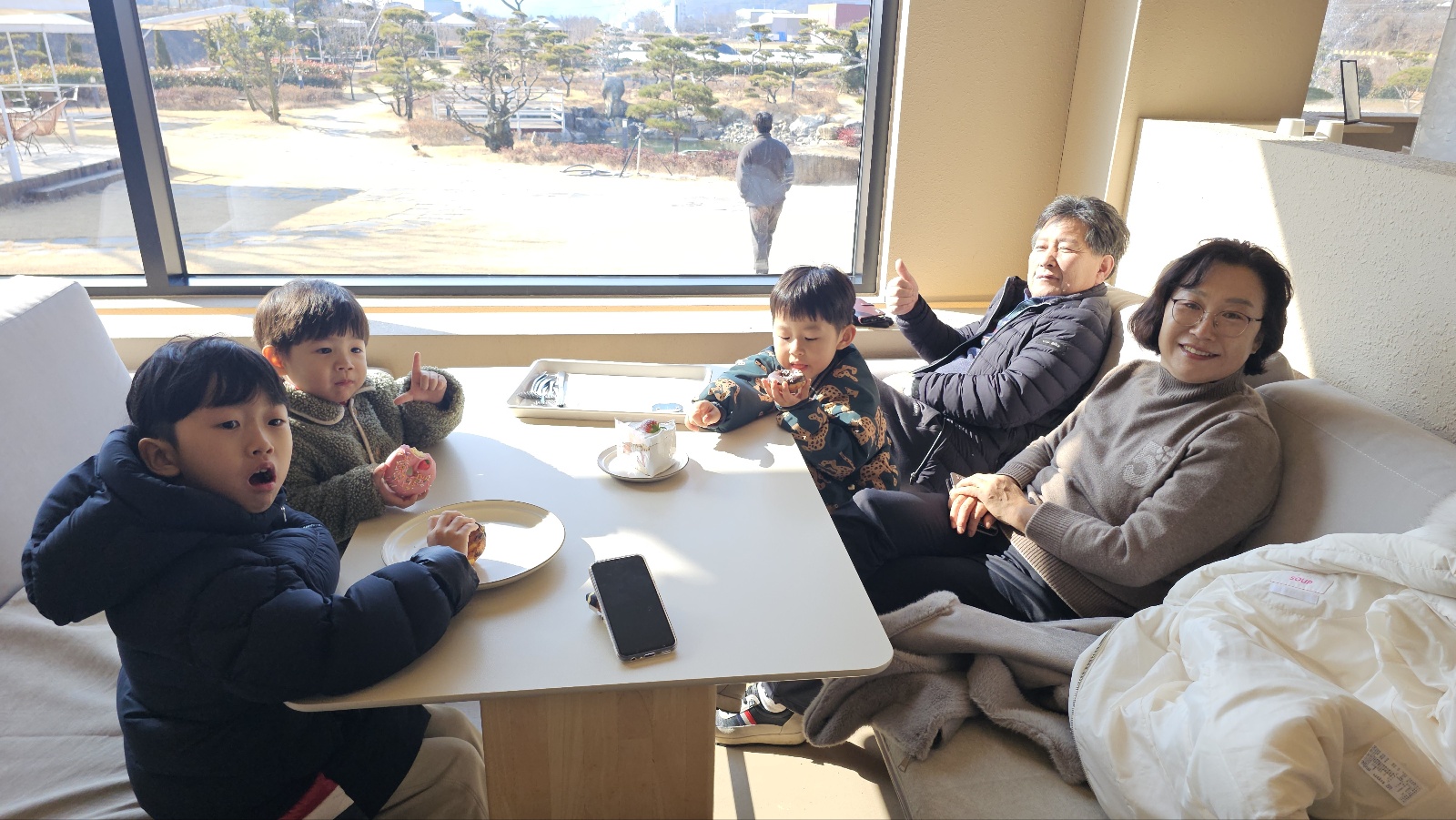 양산 하북면 대형 카페 [트리폰즈] 방문 후기