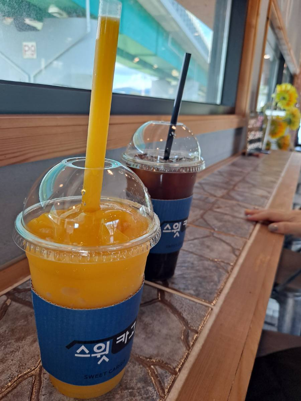 2층매장 망고와 아아