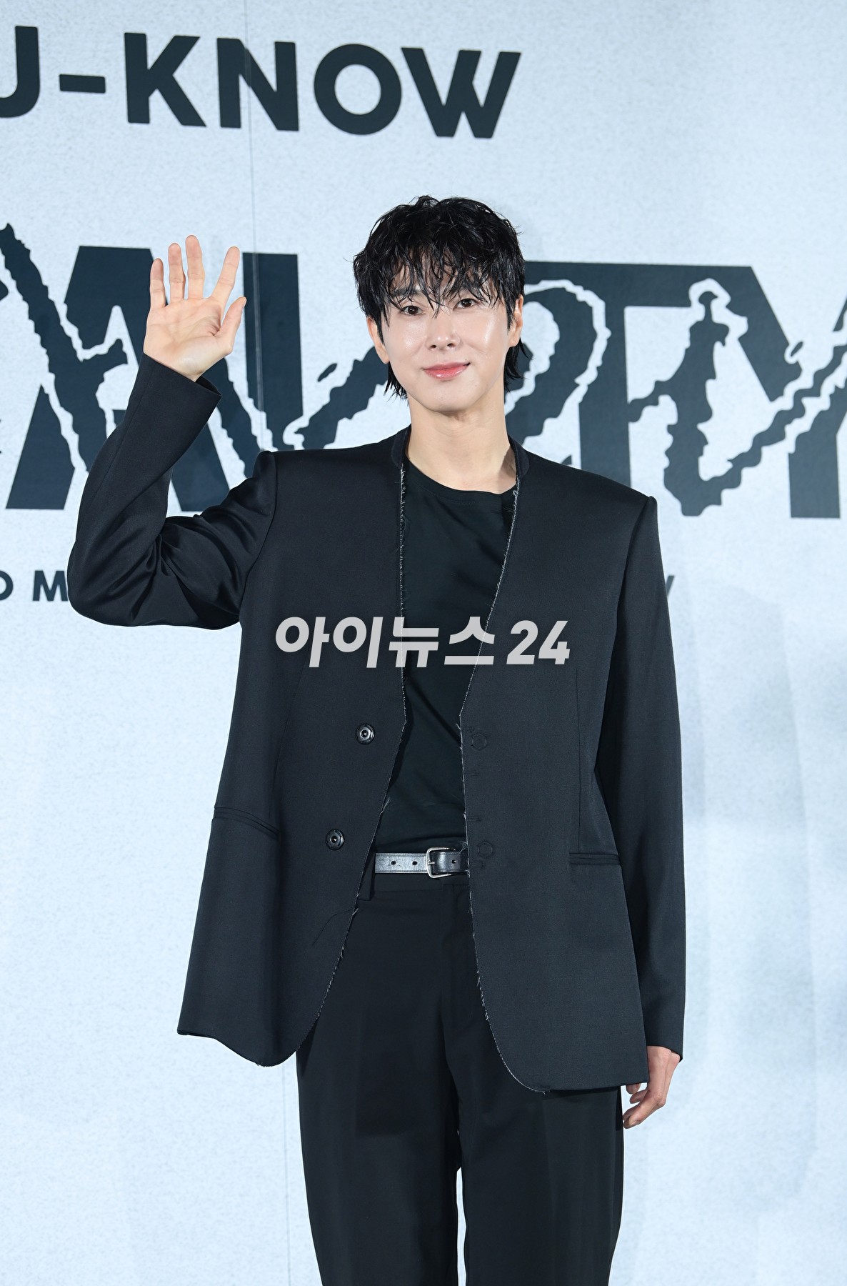 동방신기 유노윤호가 7일 오후 서울 강남구 코엑스 메가박스에서 열린 유노윤호 세 번째 미니앨범 &#39;리얼리티 쇼&#39;(Reality Show) 기자간담회에 참석하고 있다. [사진=정소희 기자]