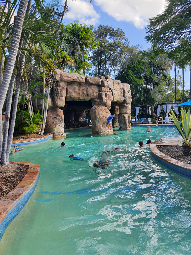 골코 메리엇 풀장