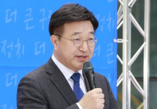 윤호중 국회의원 정치 입문