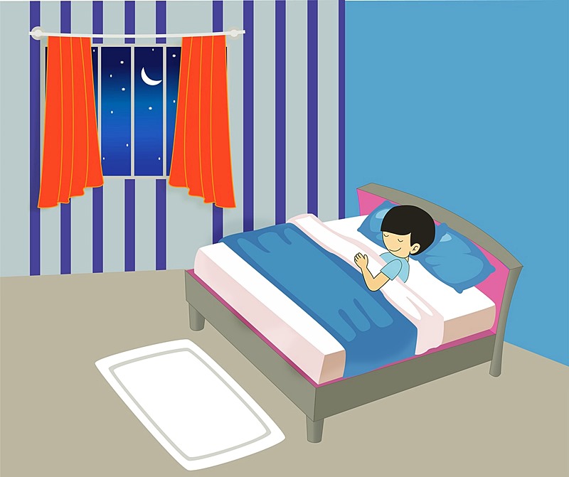 침대에서 잠자는사진