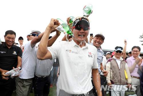 이태희 프로필 나이 학력 고향 남서울의 사나이 매경오픈 최초 3승 도전과 상금 기록