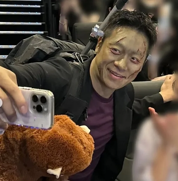 살목지 귀신분장 무대인사