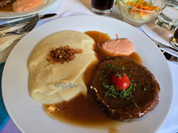 저녁식사_본메뉴