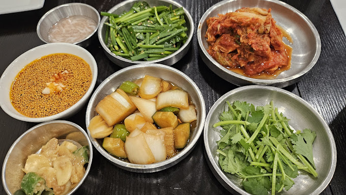 분당 정자동 인기 족발 '윤밀원'